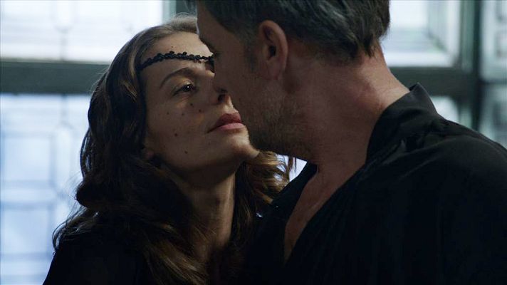 Águila Roja - "Vuelvo a ser el Comisario de la Villa"