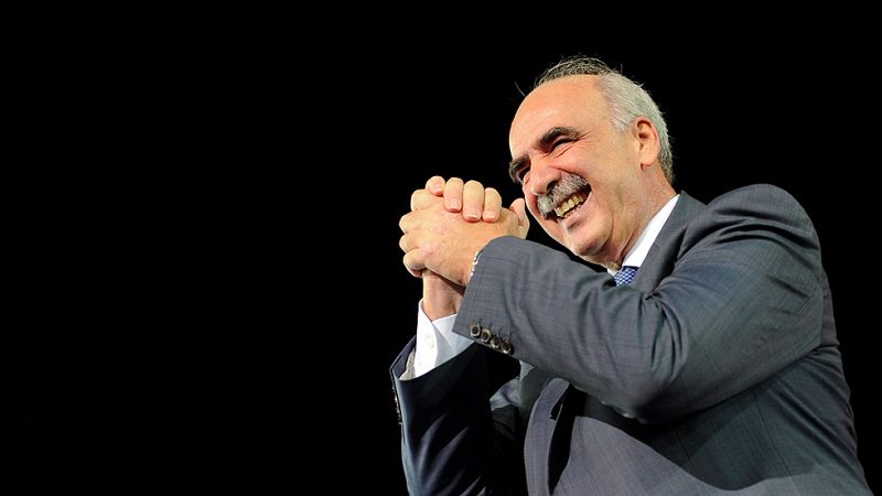 Meimarakis, de solucin provisional a uno de los lderes griegos ms populares