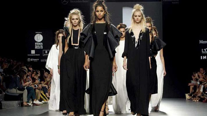 Telediario 1 - Sigue la moda en la pasarela madrileña MBFW con Juana Martín