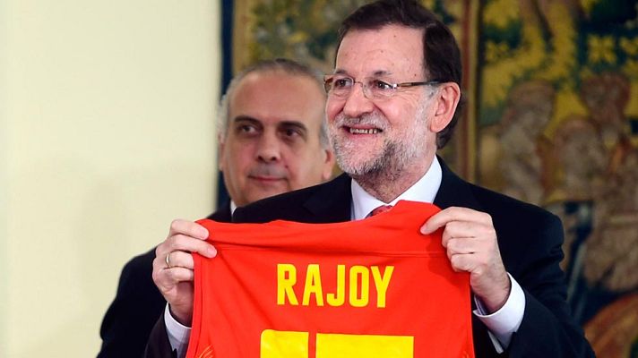 Informativo 24h - Rajoy: "Habéis hecho felices a mucha gente sin pedir nada a cambio"