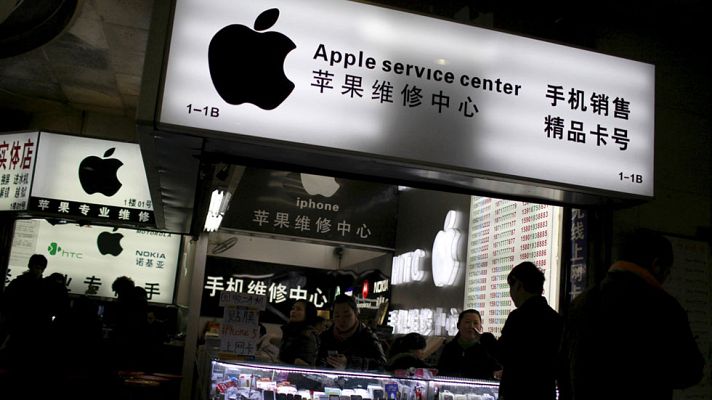 Telediario 1 - Un ataque informático en China compromete la seguridad del gigante Apple
