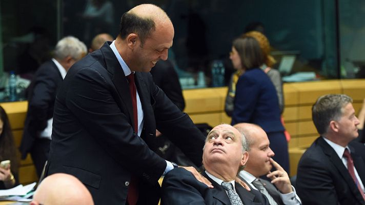 Telediario 1 - La UE busca un acuerdo para 120.000 refugiados en la víspera de otra cumbre extraordinaria