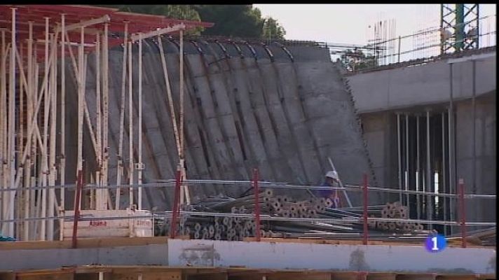 Informatiu Balear - L'hotel on varen morir ahir dos picapedrers només tenia el projecte d'execució aprovat per construir el soterrani.