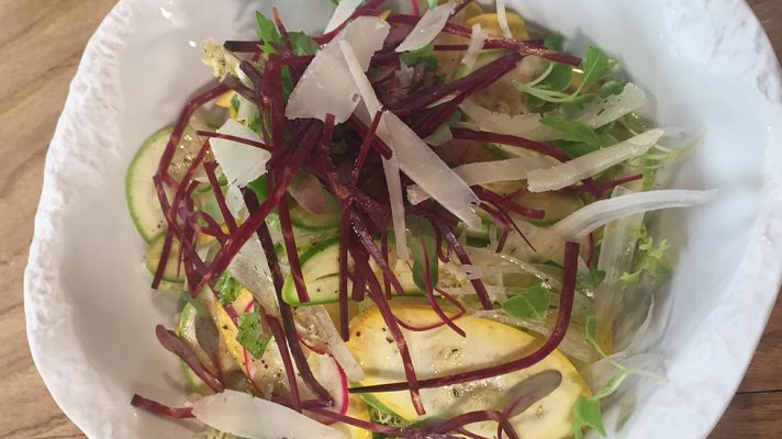 Torres en la cocina - Receta de ensalada de calabacines con cecina
