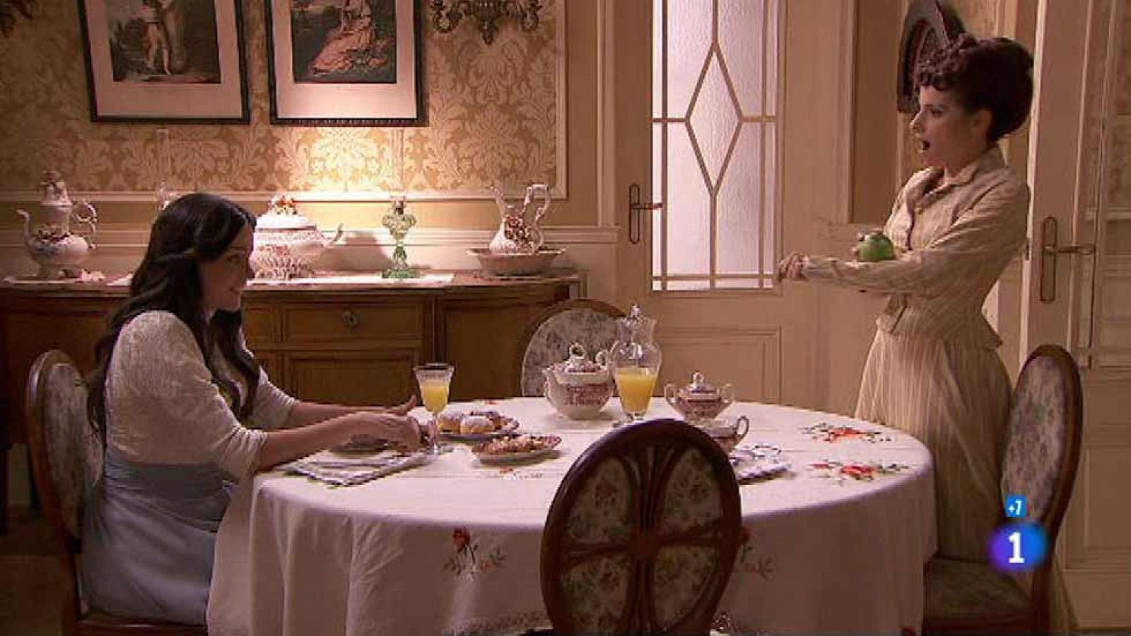 Acacias 38 - Trini habla con María Luisa sobre Víctor