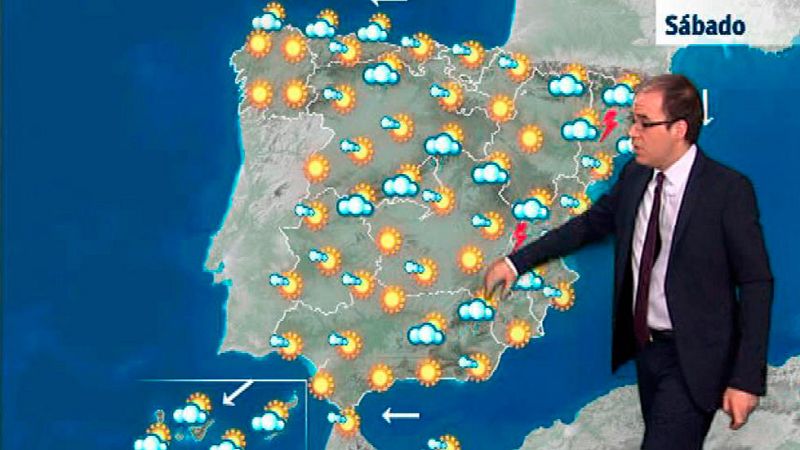 Nublado en casi toda España con chubascos en el norte y el este