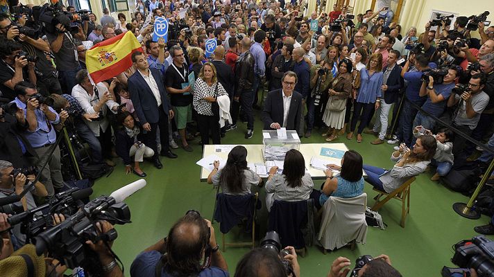Informativo 24h - Candidatos y líderes políticos llaman a la participación tras votar en Cataluña