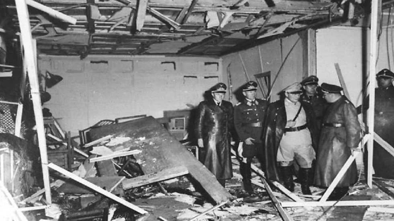 Documenta2 - 42 Planes para matar a Hitler - Ver ahora