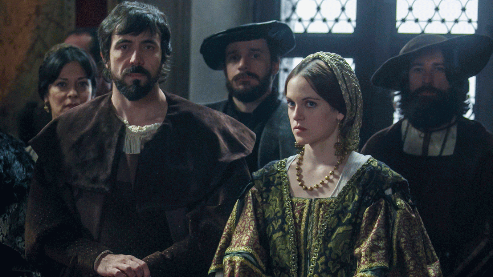 Carlos, Rey Emperador - Los comuneros le piden a la reina Juana que vuelva | Ver