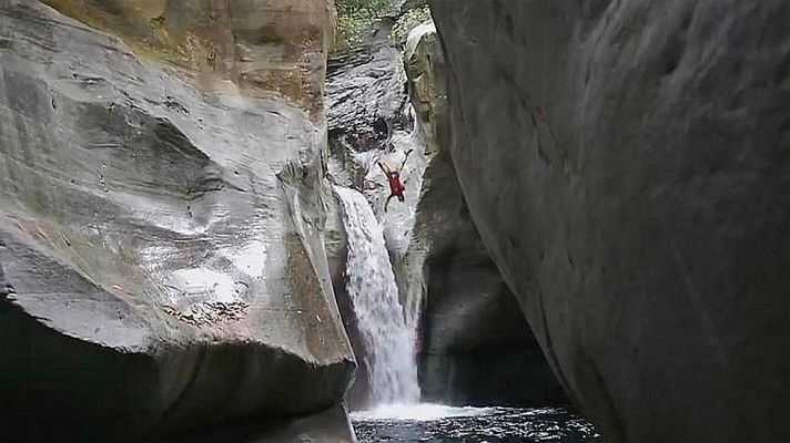 Telediario 1 - Warren Verboom, creador del barranquismo freestyle