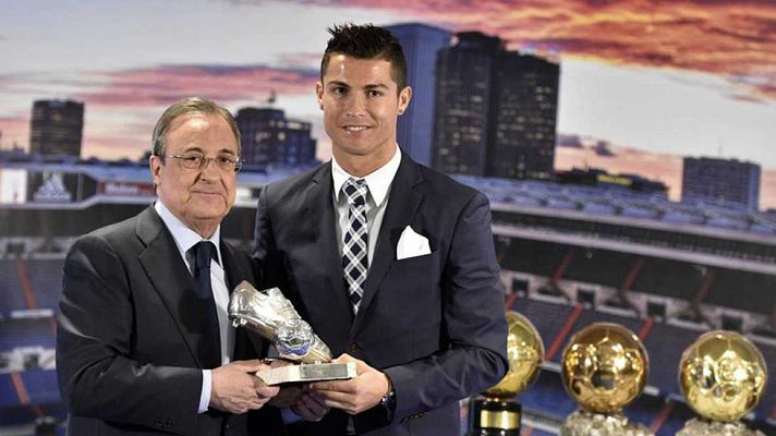 Telediario 1 - El madridismo homenajea a Cristiano por su récord histórico de goles