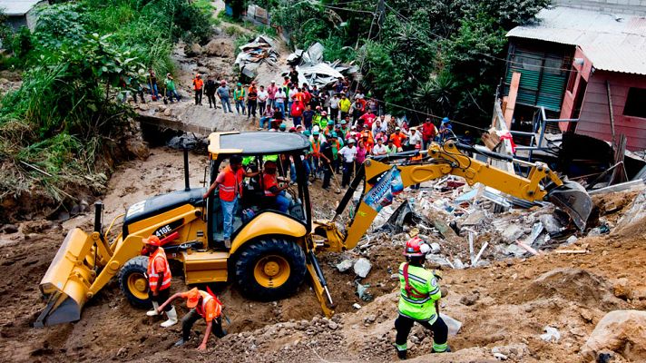 Telediario 1 - Telediario matinal fin de semana en 4' - 03/10/1