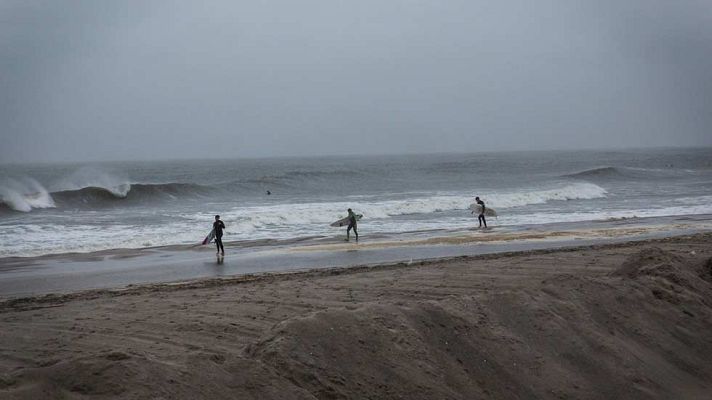 El tiempo - Cielos nubosos con Cataluña en alerta por lluvias y tormentas