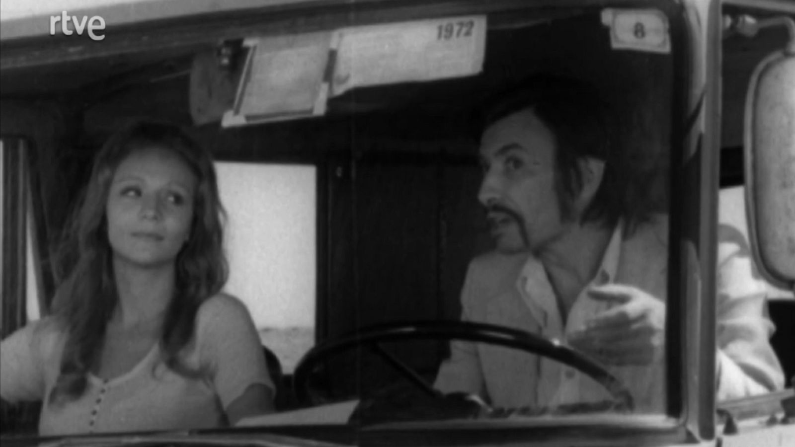 Crónicas de un pueblo - Los compradores