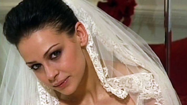 MasterChef - Eva González se casará con vestidos de la casa Pronovias