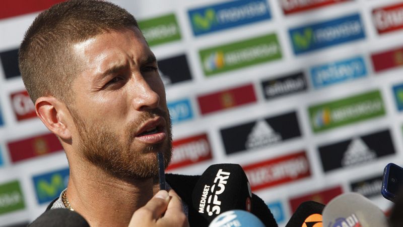 Ramos causa baja en la selección y Del Bosque llama a Nacho | Ver