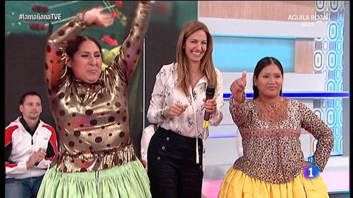 La mañana - Las cholitas en defensa de las mujeres indigenas bolivianas