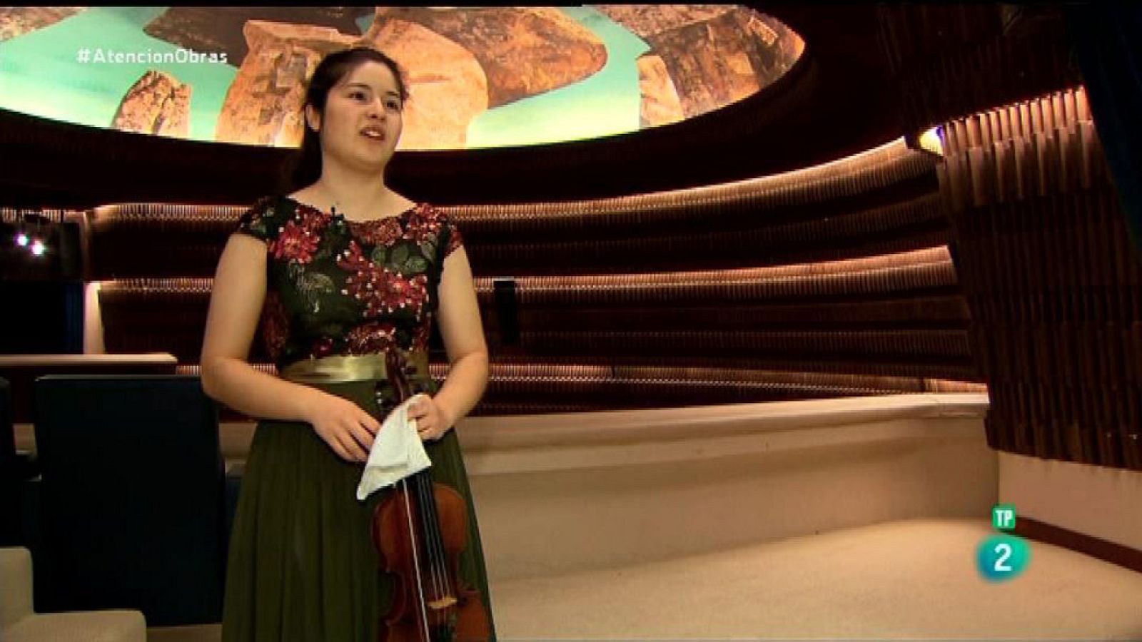 Atención obras - Carla Marrero, la voz del violín