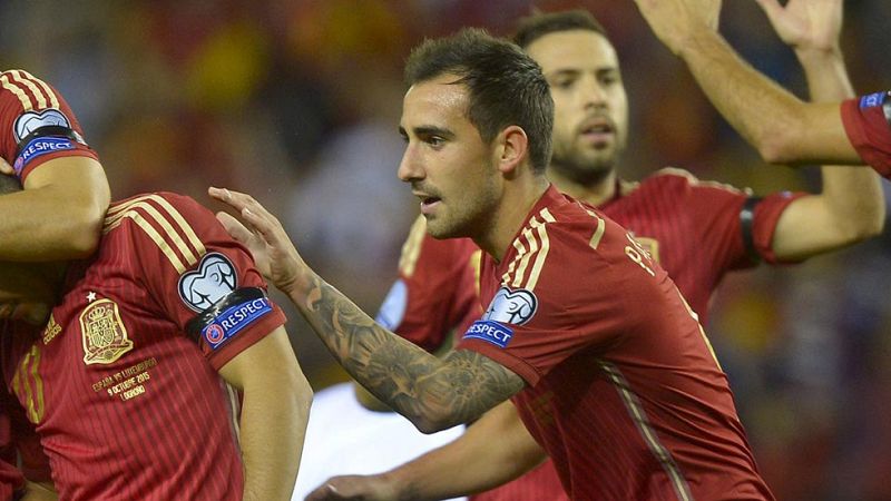 Alcácer amplia la ventaja y muestra su olfato goleador