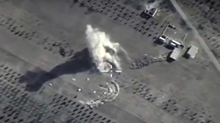 Telediario 1 - Mientras Rusia bombardea día a día al EI en Siria, la población no aprueba esta nueva guerra
