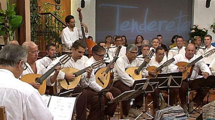 Tenderete - Tenderete - 11/10/2015 Con el grupo 'Facaracas' y solistas