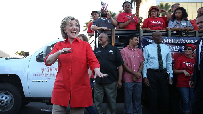 Telediario 1 - Primer debate entre los aspirantes demócratas a la presidencia de Estados Unidos