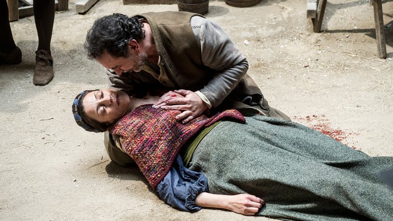 �guila Roja - Muere Catalina