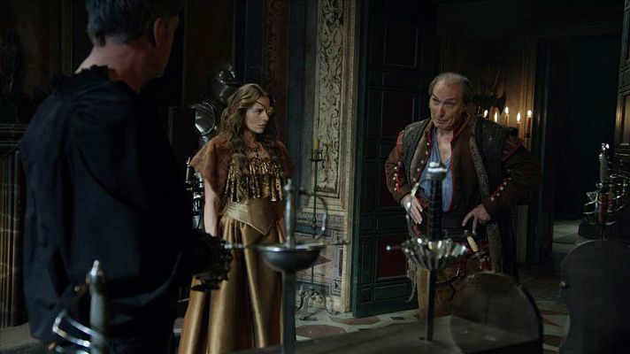 Águila Roja - La pillada del Comisario a Lucrecia y Malasangre