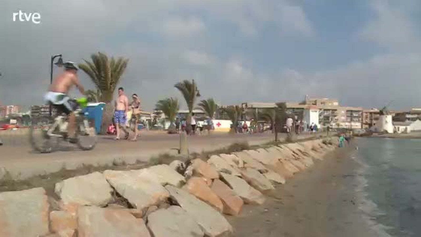 Los lodos de San Pedro del Pinatar en Murcia tienen propiedades relajantes y antiinflamatorias