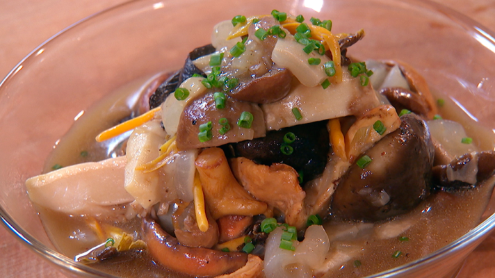 Torres en la cocina - Receta de cazuelita de setas con pie de ternera