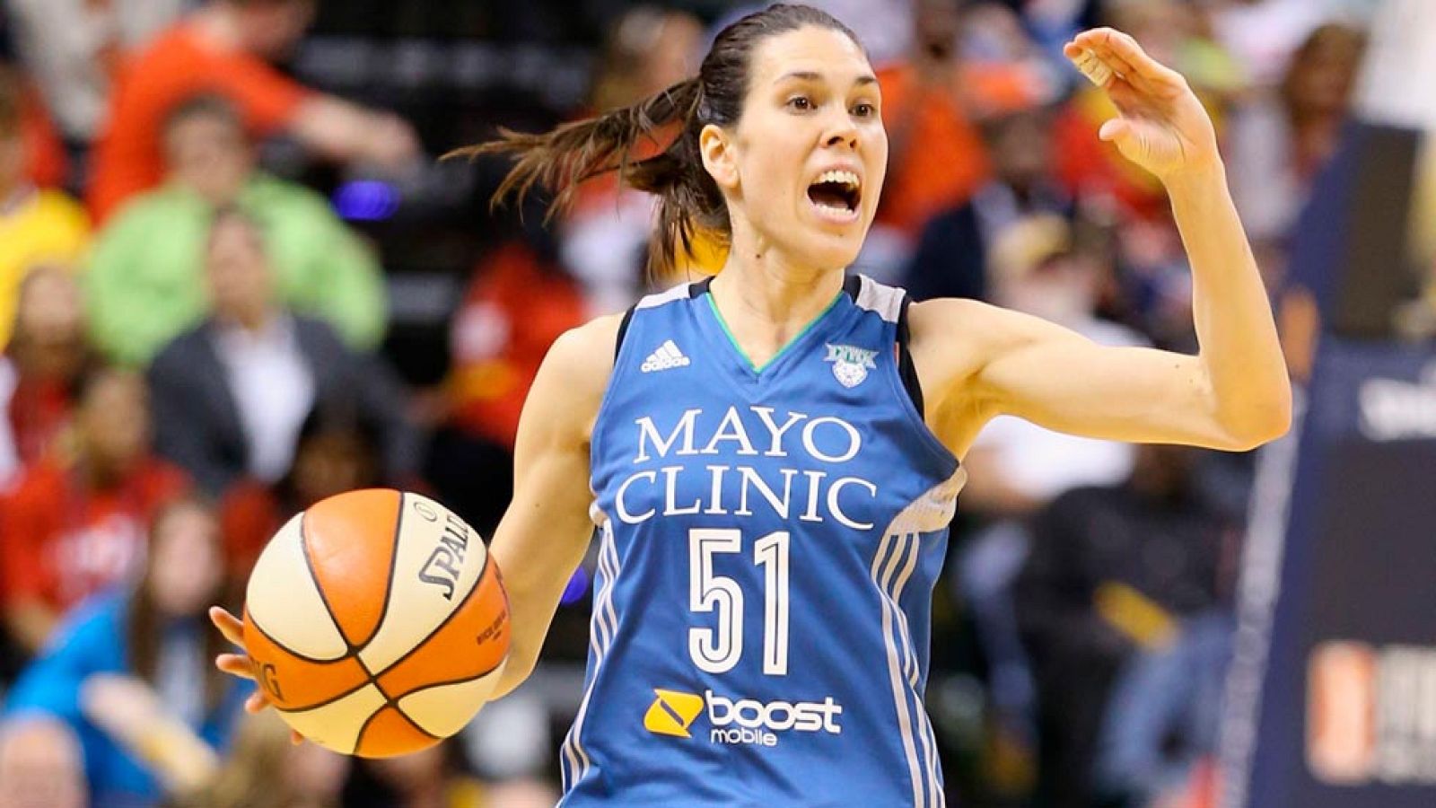 Anna Cruz ya presume de título de la WNBA en casa | Ver