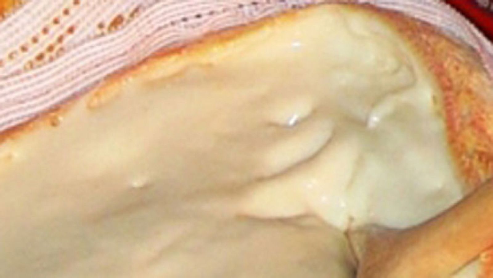 Cáceres presume de la torta del Casar