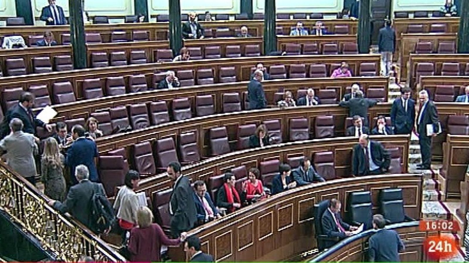 Parlamento - El foco parlamentario - Tenso control sobre PGE - 17/10/2015