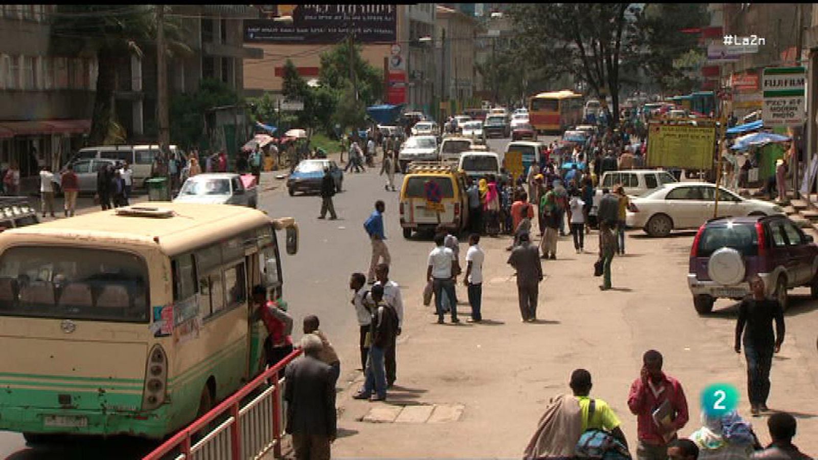 La 2 Noticias -  'Una vuelta al tercer mundo'