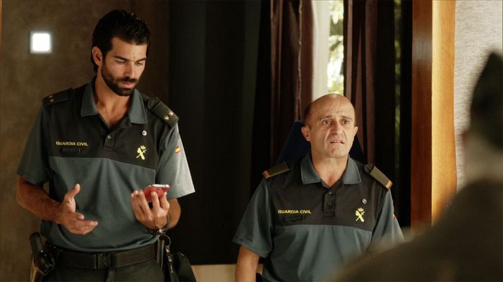 Olmos y Robles - ¡Ayuda a Olmos y Robles a resolver el acertijo!