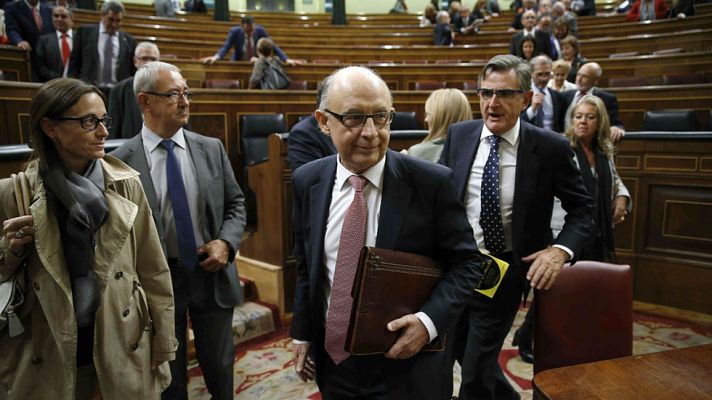 Telediario 1 - El Congreso aprueba definitivamente los Presupuestos para 2016