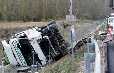 Seis muertos en un accidente de tr�fico en Palencia | Ver
