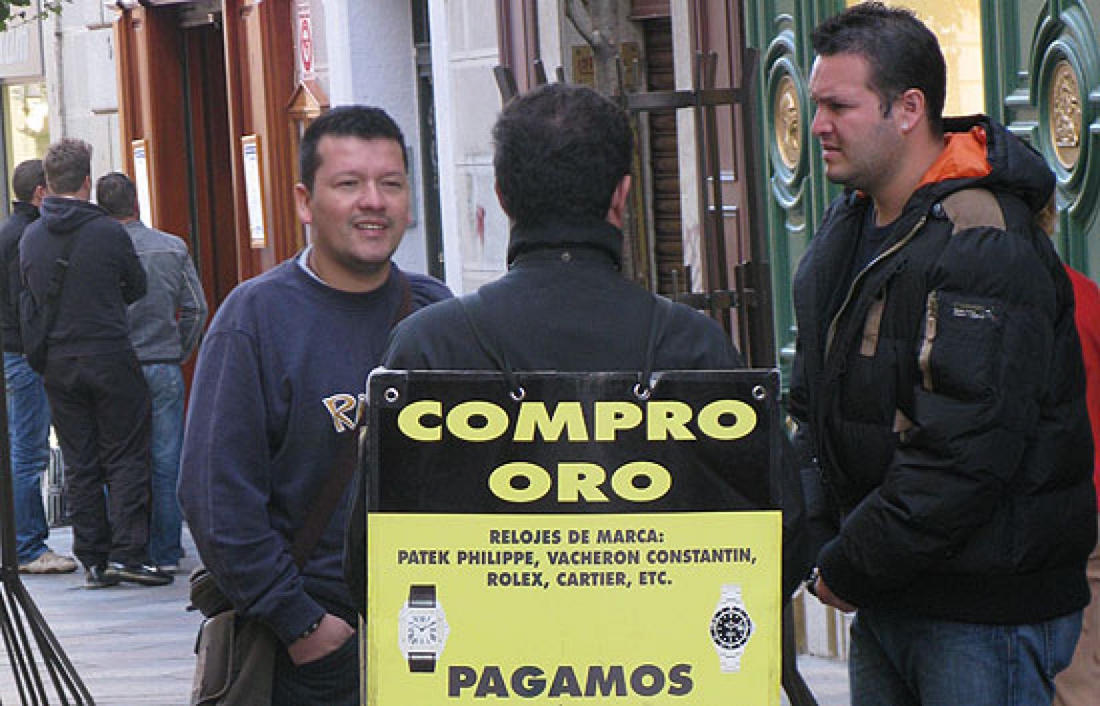 Los hombres anuncio 'al ruedo' | Ver