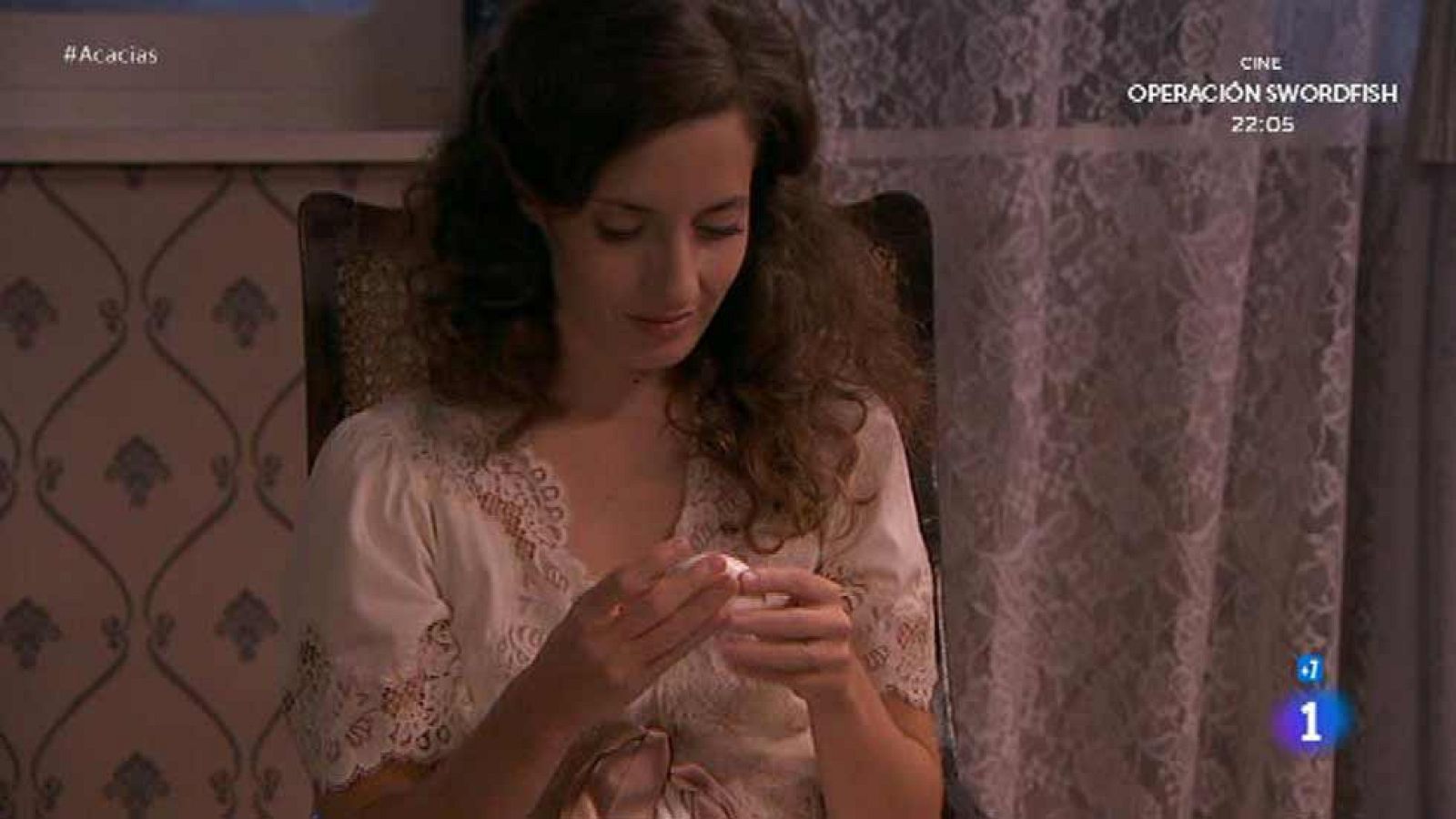 Acacias 38 - Tano hace que Celia se dé cuenta de que no está embarazada