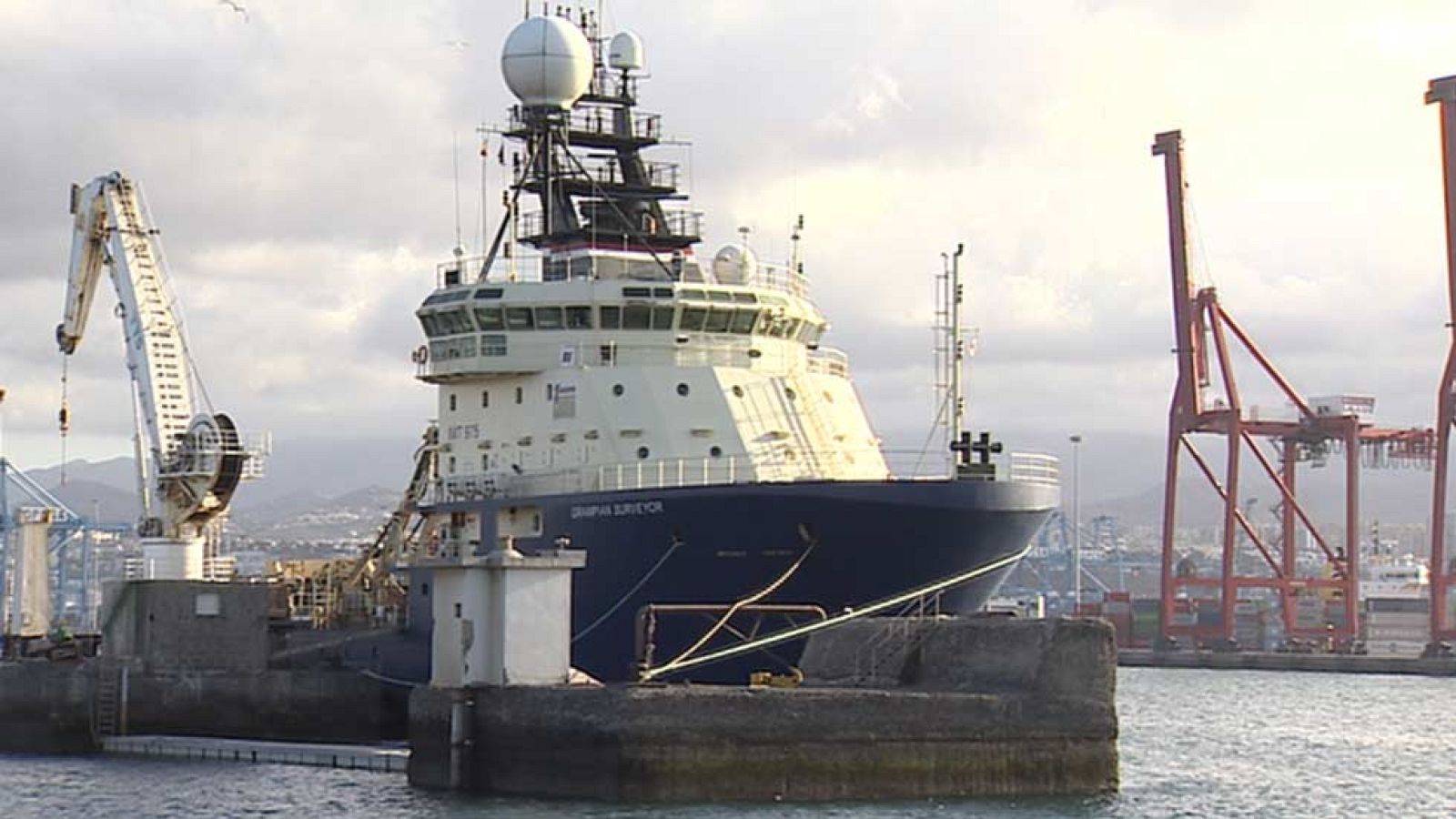 Defensa trabaja en "todas las hipótesis" mientras sigue la búsqueda de los militares desaparecidos