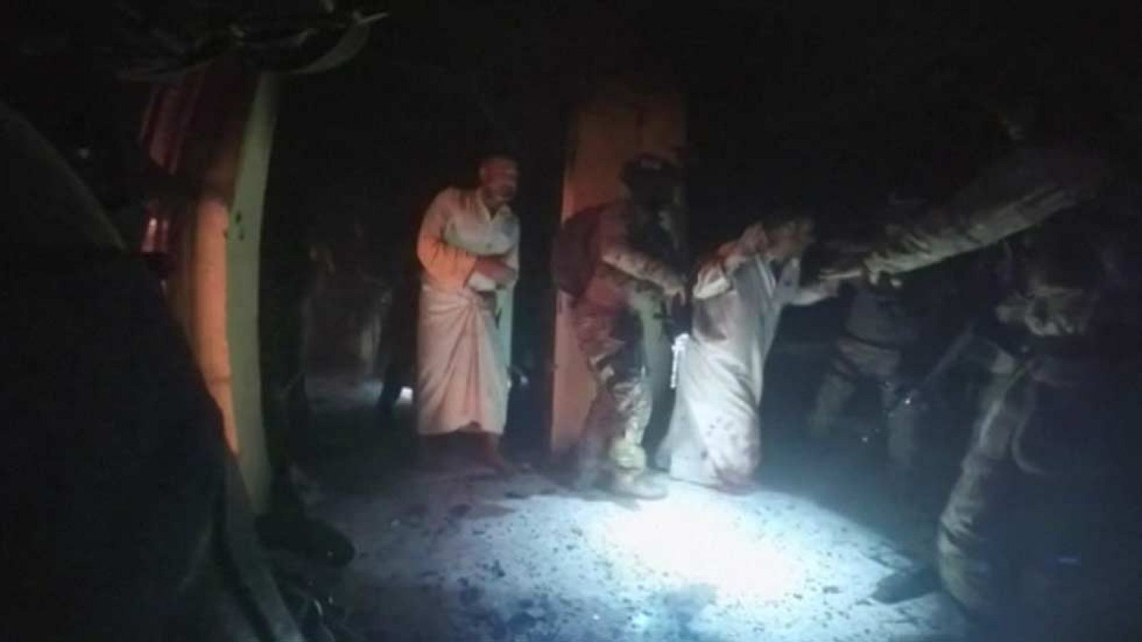 Espectacular operación de rescate de prisioneros del Estado Islámico