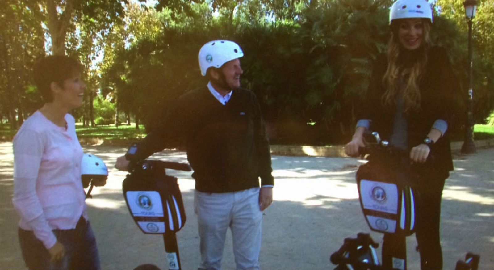 'Seguridad Vital' - 'Entrevista' - En "segway" con la actriz Vanesa Romero