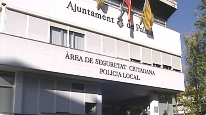 Telediario 1 - Nueve policías locales de Palma, detenidos por su presunta relación en una trama de corrupción