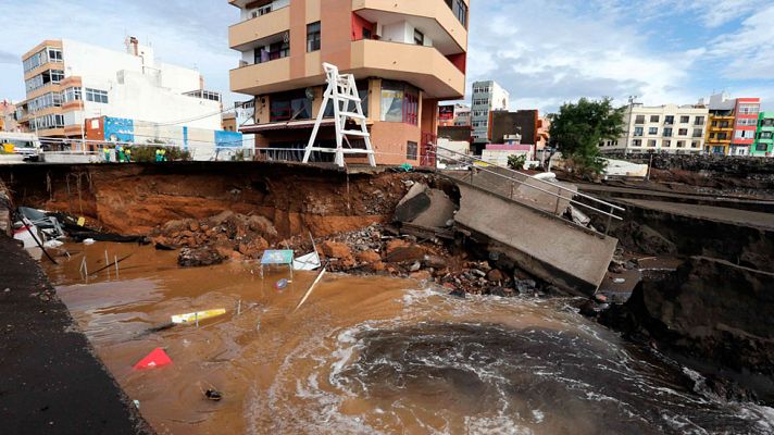 Telediario 1 - Investigan si el desprendimiento en un barranco en Tenerife está relacionado con las intensas lluvias