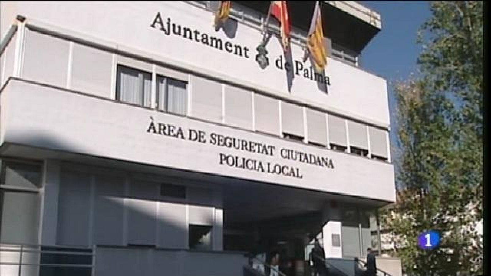 Nou policies locals de Palma més detinguts per la presumpte trama de corrupció.