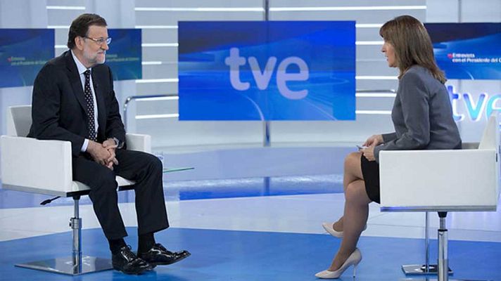 Telediario 1 - Rajoy reivindica el bipartidismo y que se respete la lista mas votada