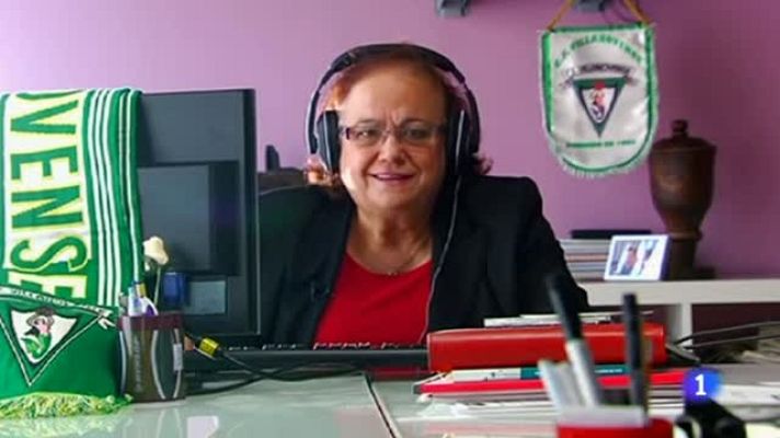 Telediario 1 - Juani, una improvisada 'community manager' del Villanovense