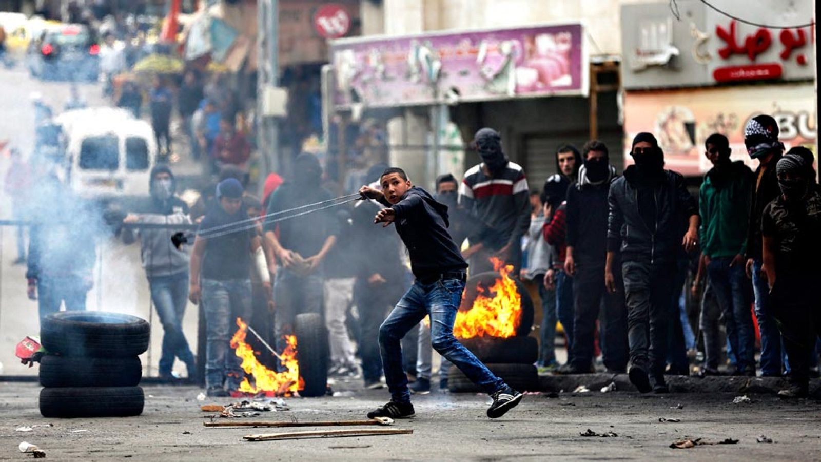Una decena de palestinos han resultado heridos de bala en los enfrentamientos de Hebrón