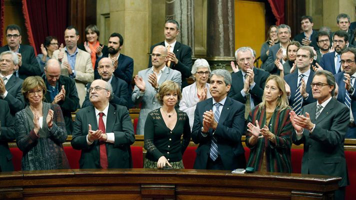 Telediario 1 - Telediario Matinal en 4' - 28/10/15