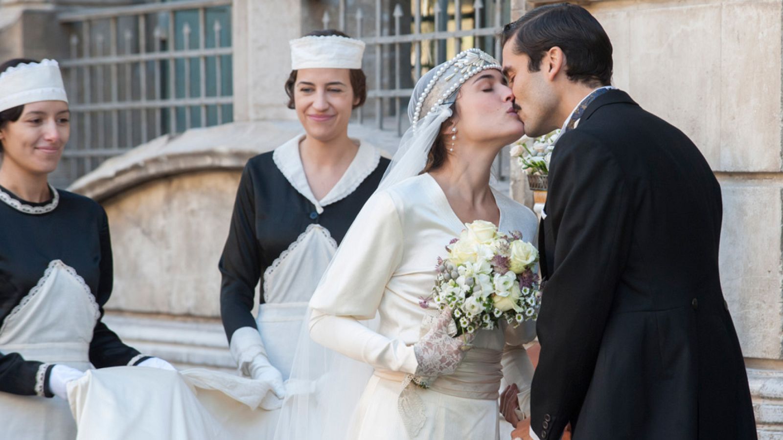 'Habitaciones cerradas', con Álex García y Adriana Ugarte, llega el martes a las 22:15 a La 1